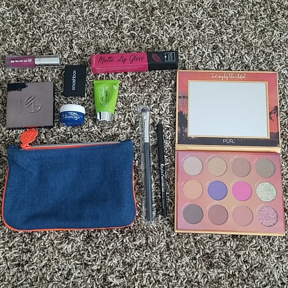 Mystery makeup bundles! - Picture 3 of 4